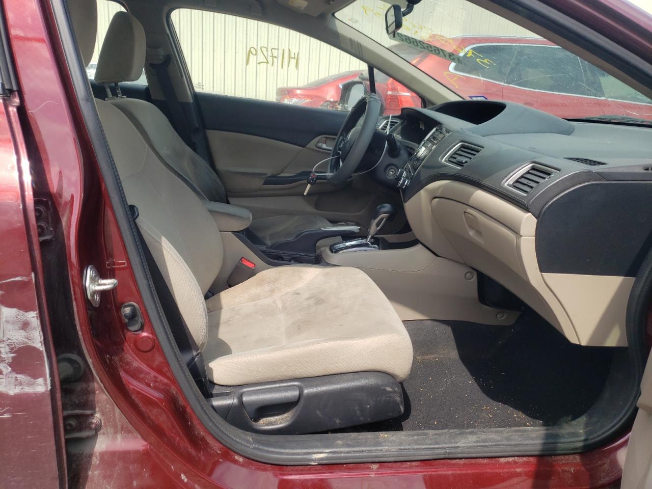 Photo 5 from auction – 2013 HONDA CIVIC LX with VIN 2HGFB2F52DH510839