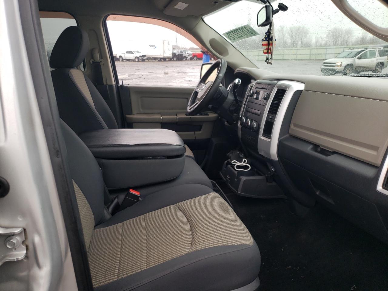 Photo 5 from auction – 2011 DODGE RAM 1500 with VIN 1D7RV1CT1BS631261