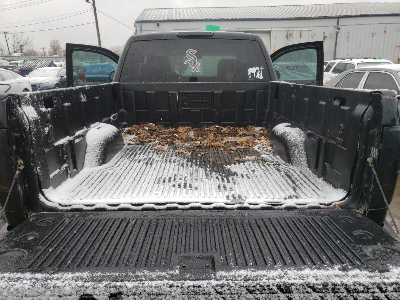 Photo 9 from auction – 2011 CHEVROLET SILVERADO with VIN 1GCRCSE05BZ372399