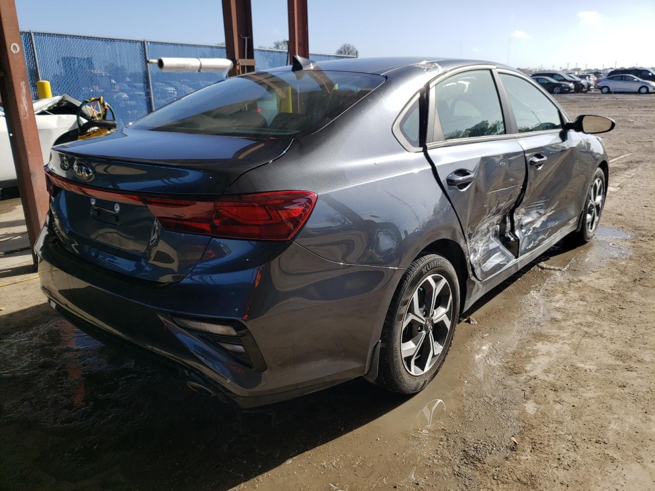 Photo 4 from auction – 2020 KIA FORTE FE with VIN 3KPF24AD5LE223966