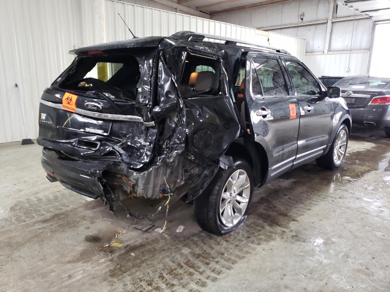 Photo 4 from auction – 2013 FORD EXPLORER L with VIN 1FM5K8F89DGB38432