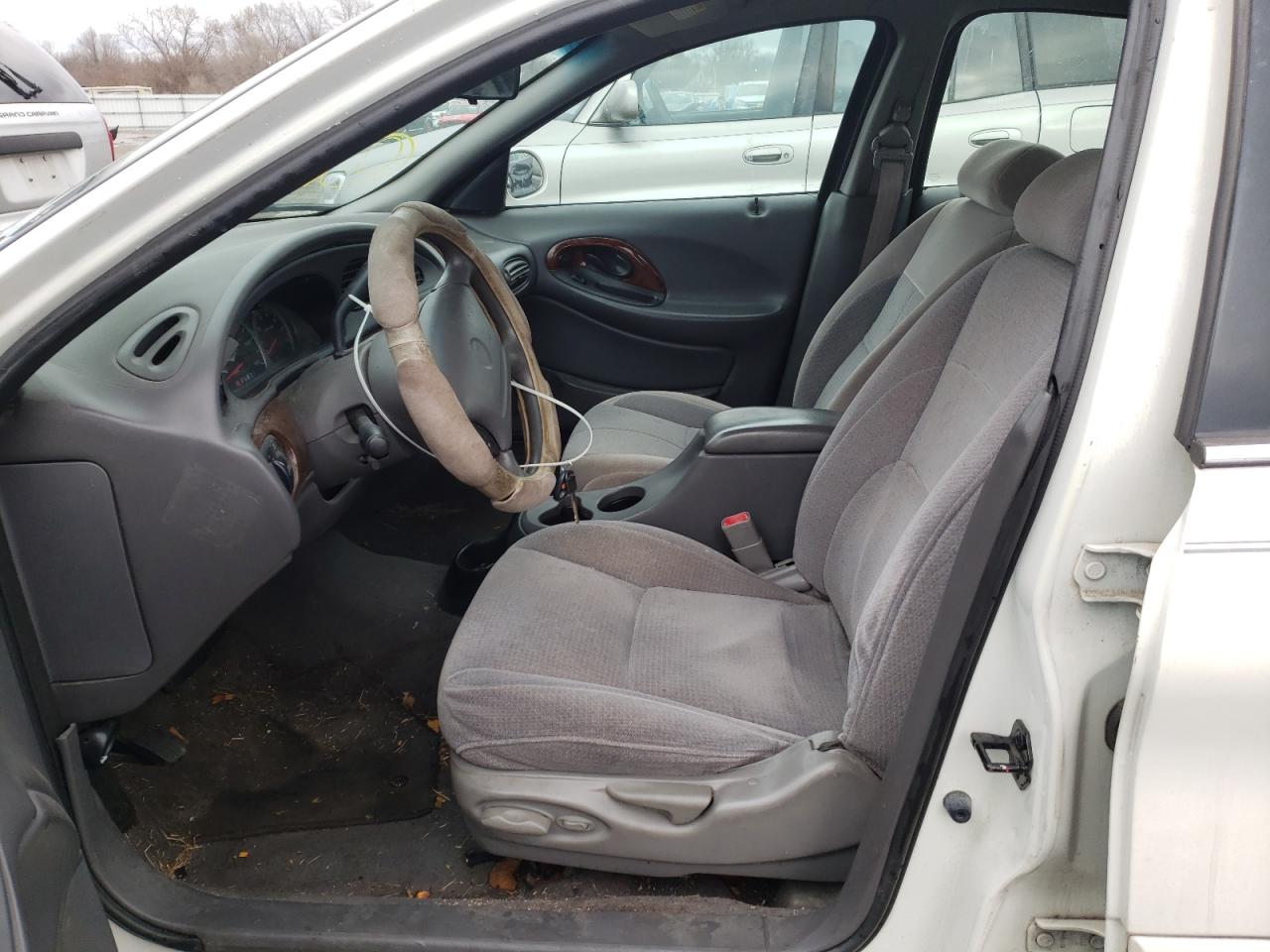Photo 5 from auction – 1999 MERCURY SABLE GS with VIN 1MEFM50U3XA653147