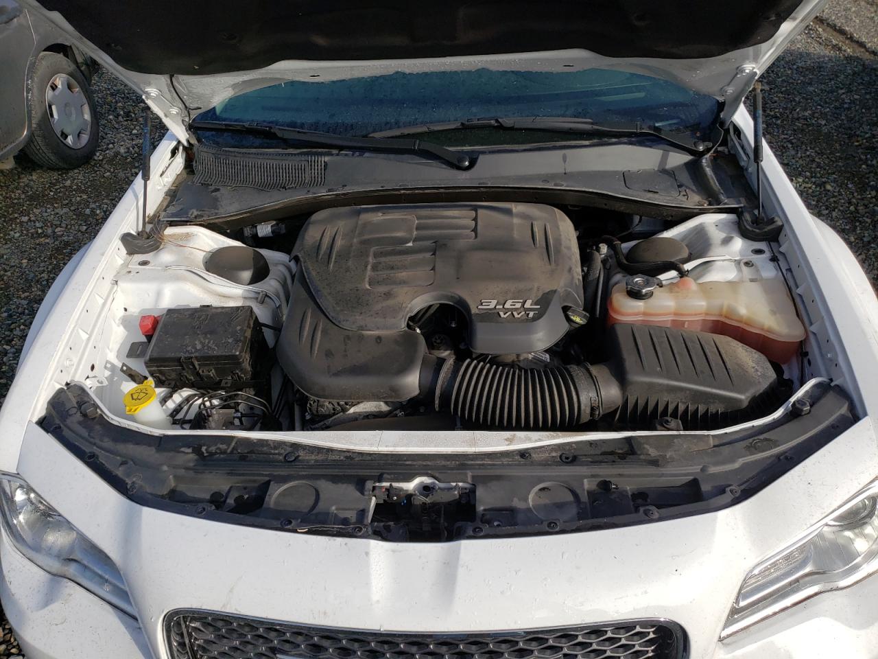Photo 7 from auction – 2020 CHRYSLER 300 LIMITE with VIN 2C3CCAEG0LH115525