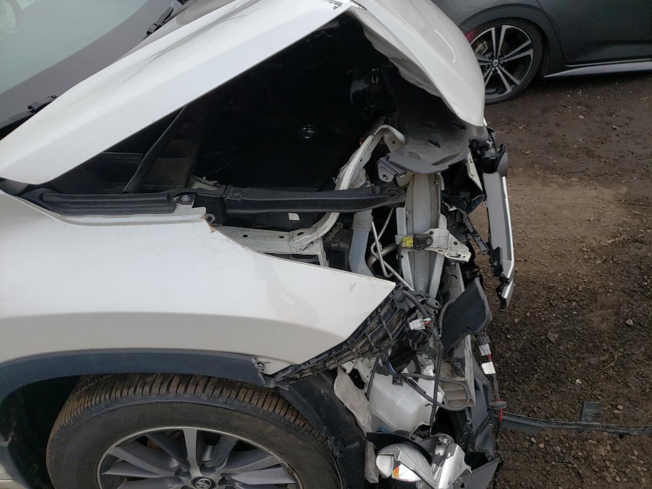 Photo 9 from auction – 2018 TOYOTA HIGHLANDER with VIN 5TDJZRFH1JS827029