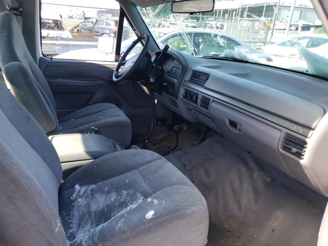 Photo 5 from auction – 1995 FORD F150 with VIN 1FTEX14H6SKA14077