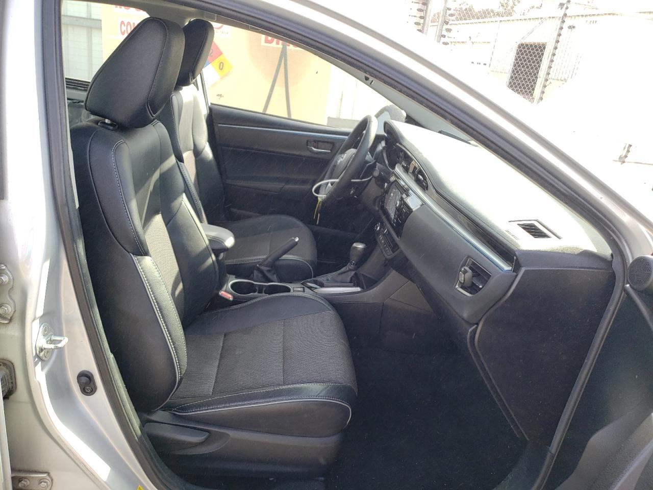 Photo 5 from auction – 2015 TOYOTA COROLLA L with VIN 2T1BURHE8FC368667