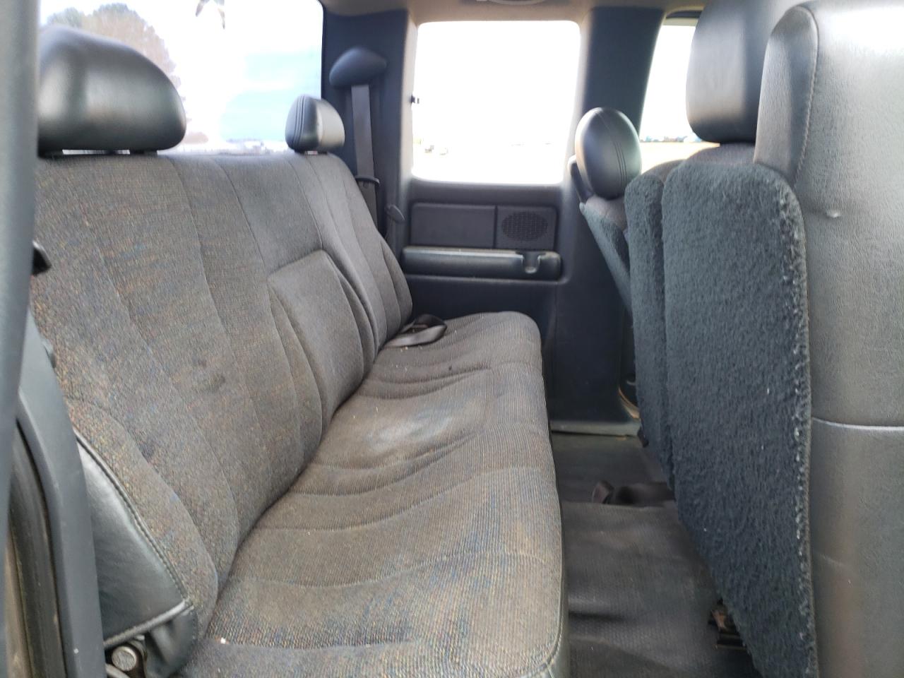 Photo 6 from auction – 1999 CHEVROLET SILVERADO with VIN 2GCEC19W0X1297778