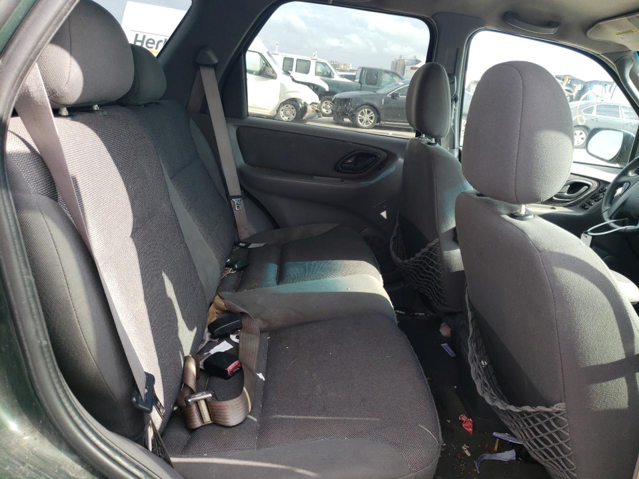Photo 6 from auction – 2002 FORD ESCAPE XLT with VIN 1FMYU03122KB54658