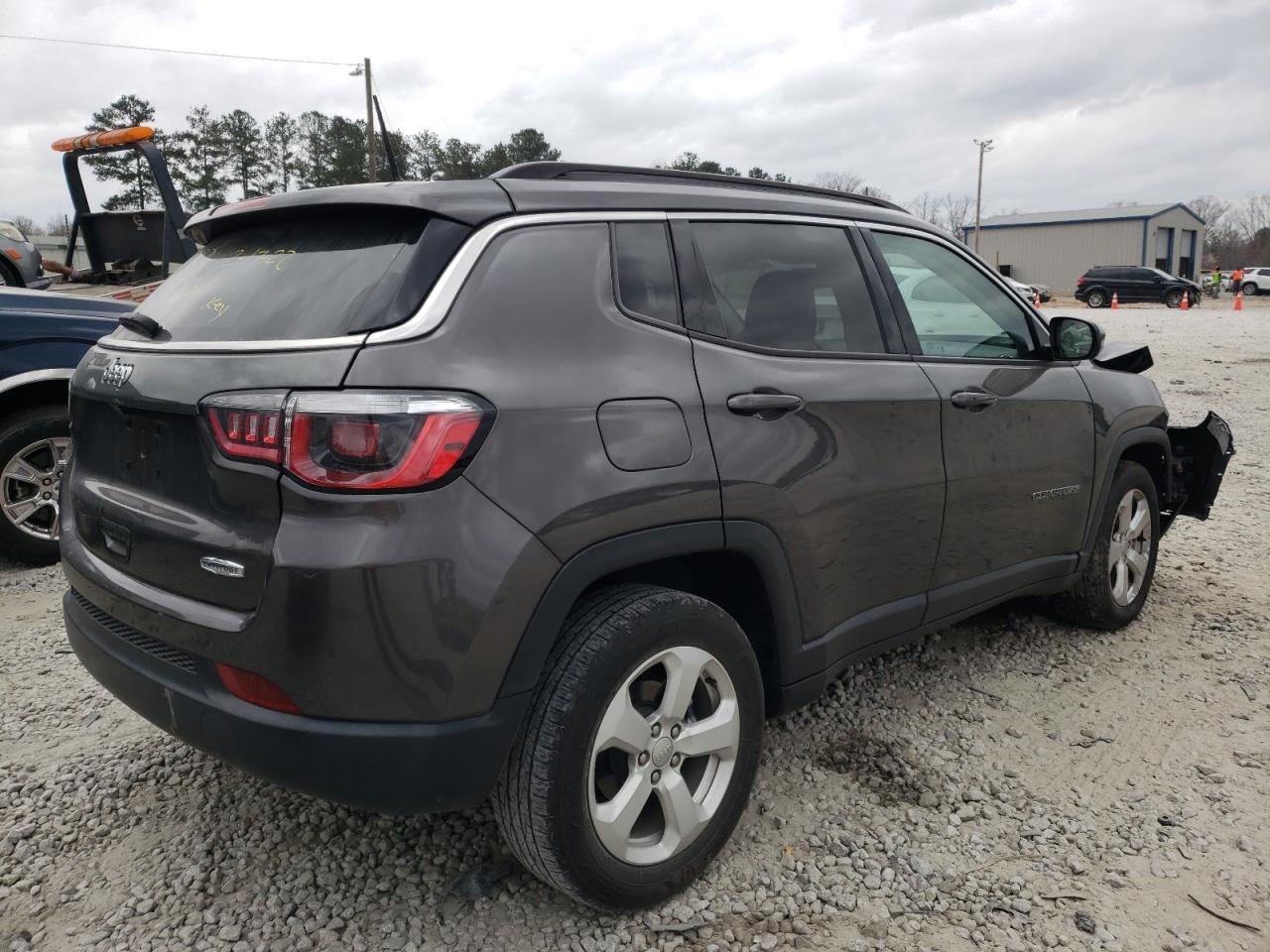 Photo 4 from auction – 2018 JEEP COMPASS LA with VIN 3C4NJCBB4JT461547