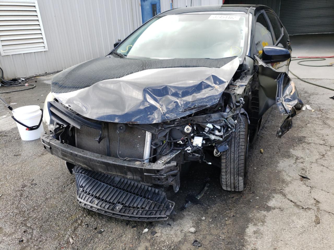 Photo 9 from auction – 2015 TOYOTA COROLLA L with VIN 2T1BURHE2FC383620