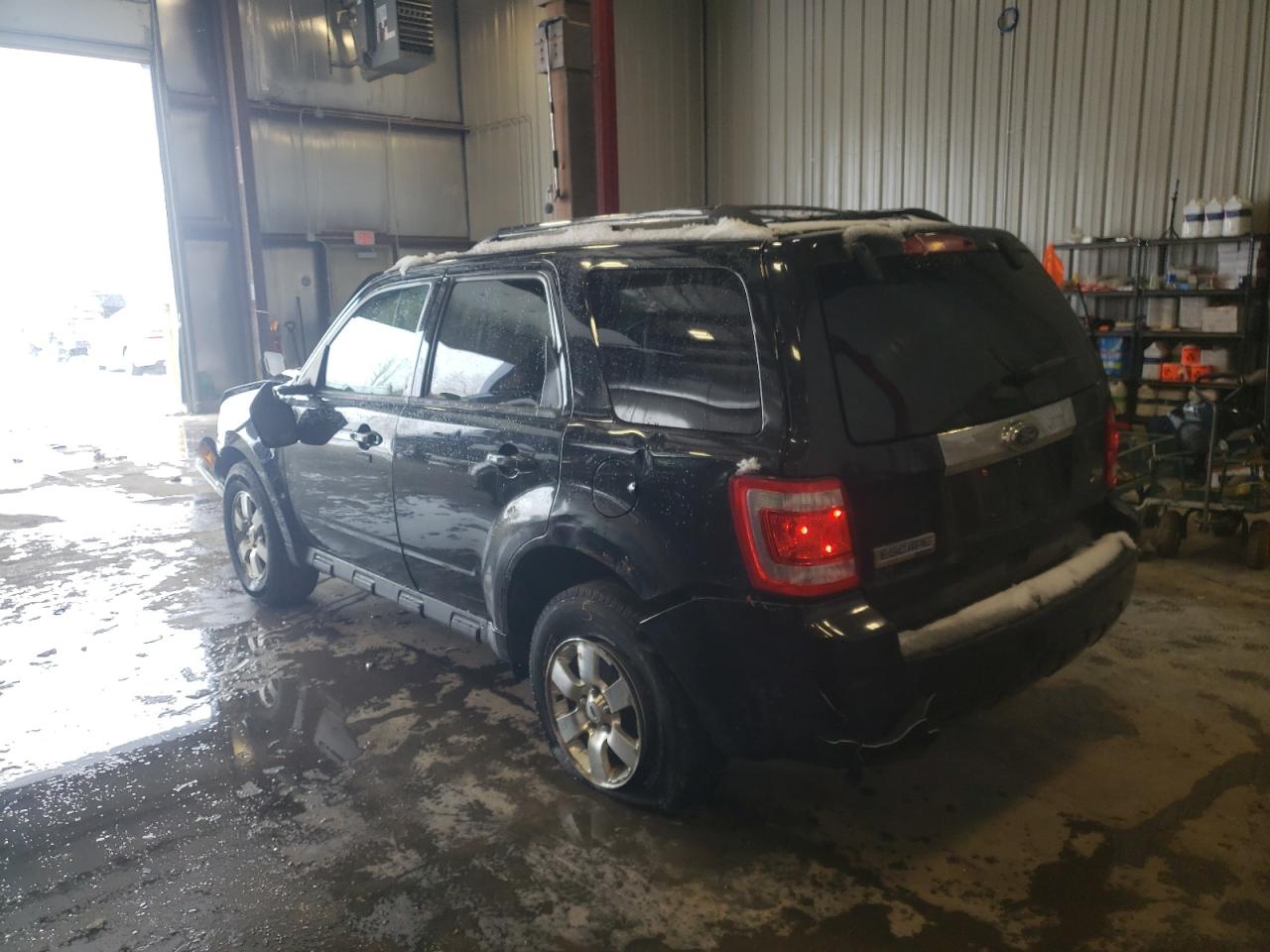 Photo 3 from auction – 2011 FORD ESCAPE LIM with VIN 1FMCU9EG2BKC42612
