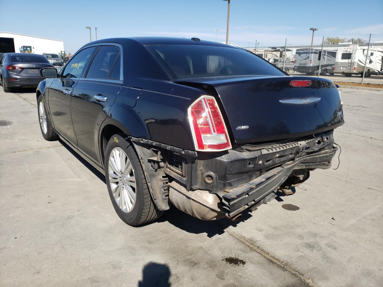 Photo 3 from auction – 2011 CHRYSLER 300 LIMITE with VIN 2C3CK6CTXBH569098