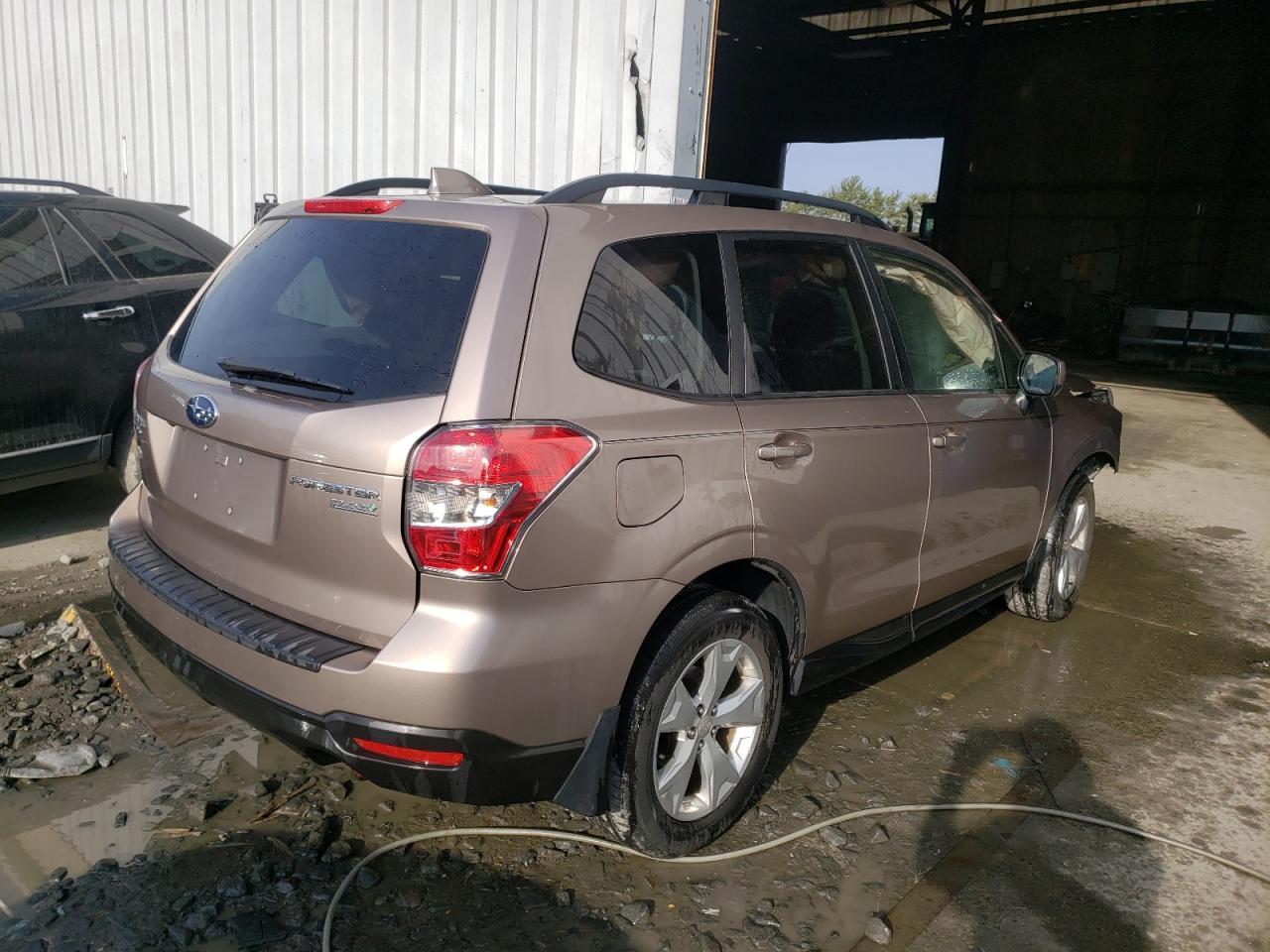 Photo 4 from auction – 2016 SUBARU FORESTER 2 with VIN JF2SJAFCXGH491767