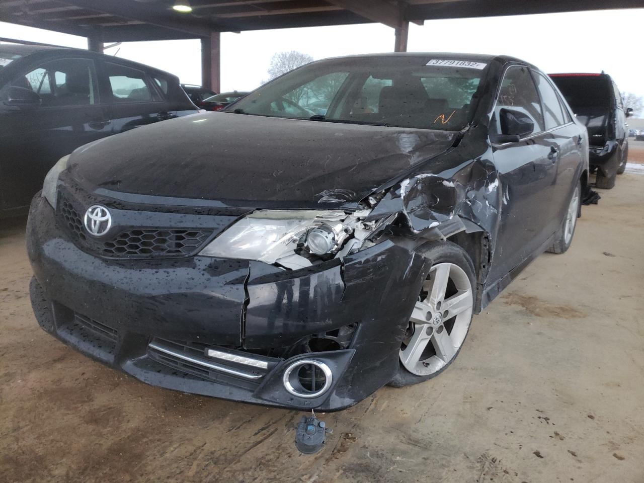 Photo 2 from auction – 2014 TOYOTA CAMRY L with VIN 4T1BF1FK4EU758165