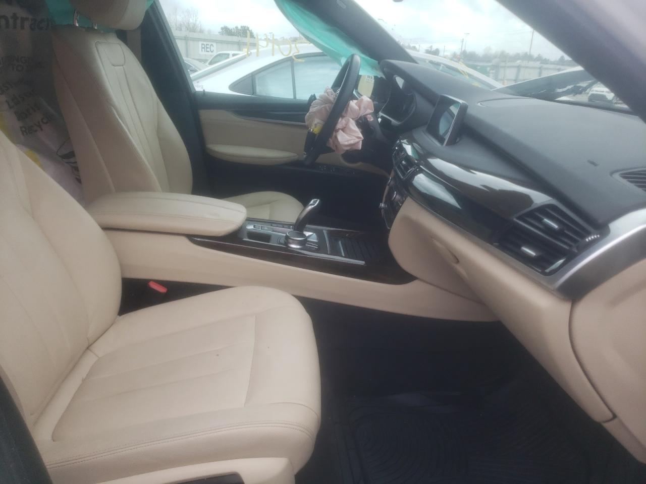 Photo 5 from auction – 2017 BMW X5 XDRIVE3 with VIN 5UXKR0C32H0V81144