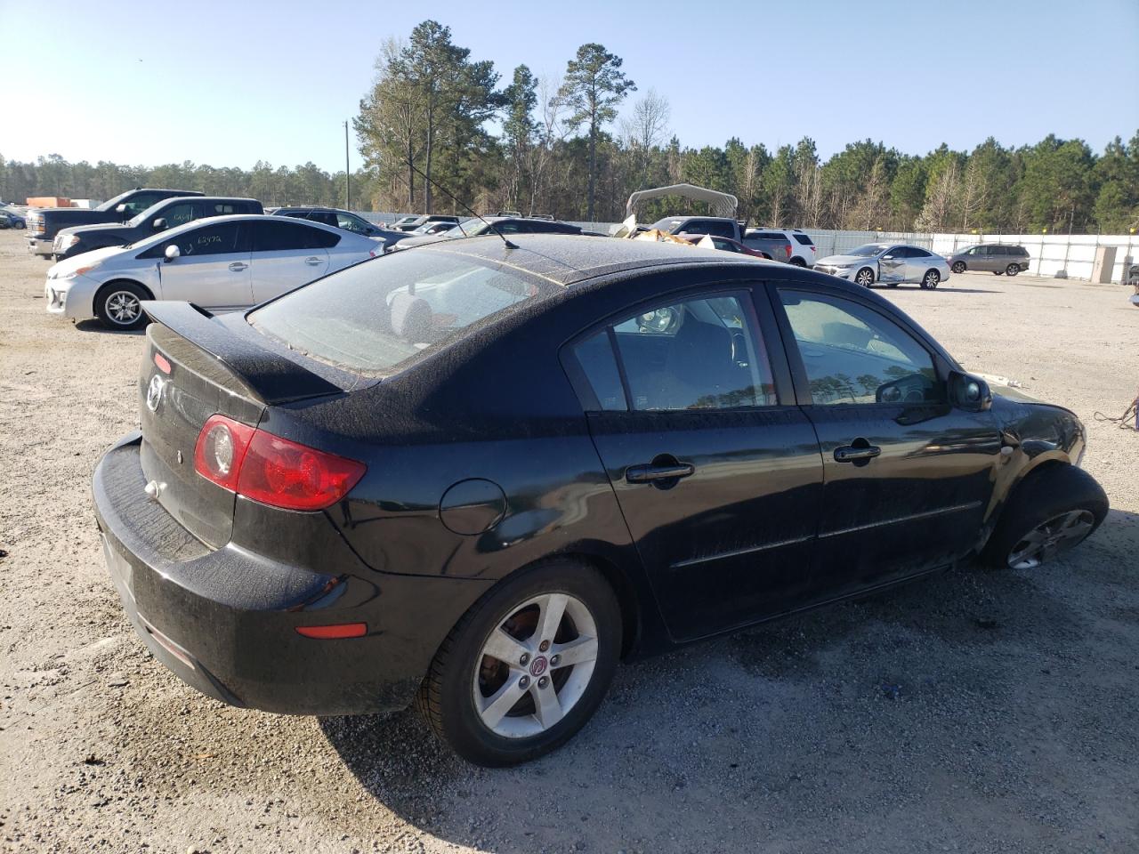 صورة رقم 4 من المزاد - 2005 MAZDA 3 I مع VIN JM1BK12FX51308417