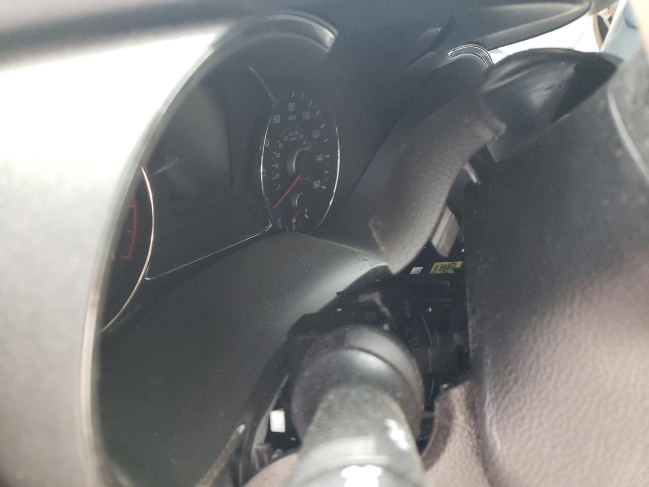 Photo 8 from auction – 2018 KIA FORTE LX with VIN 3KPFK4A71JE245972
