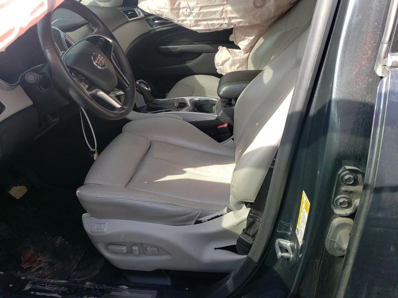 Photo 5 from auction – 2013 CADILLAC SRX PERFOR with VIN 3GYFNHE36DS557999