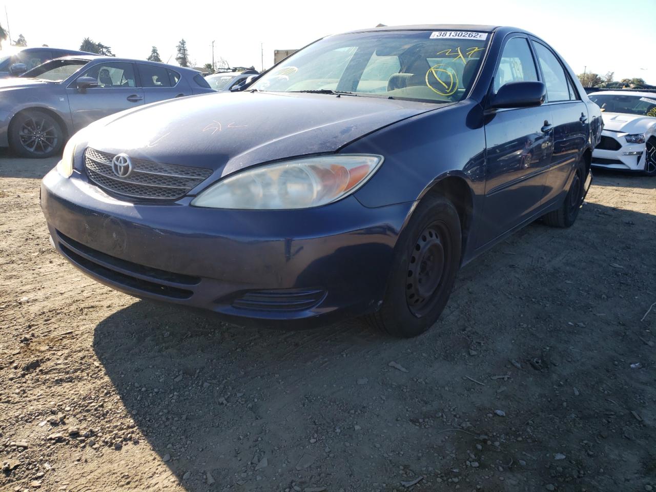 Photo 2 from auction – 2004 TOYOTA CAMRY LE with VIN 4T1BE32K64U331105