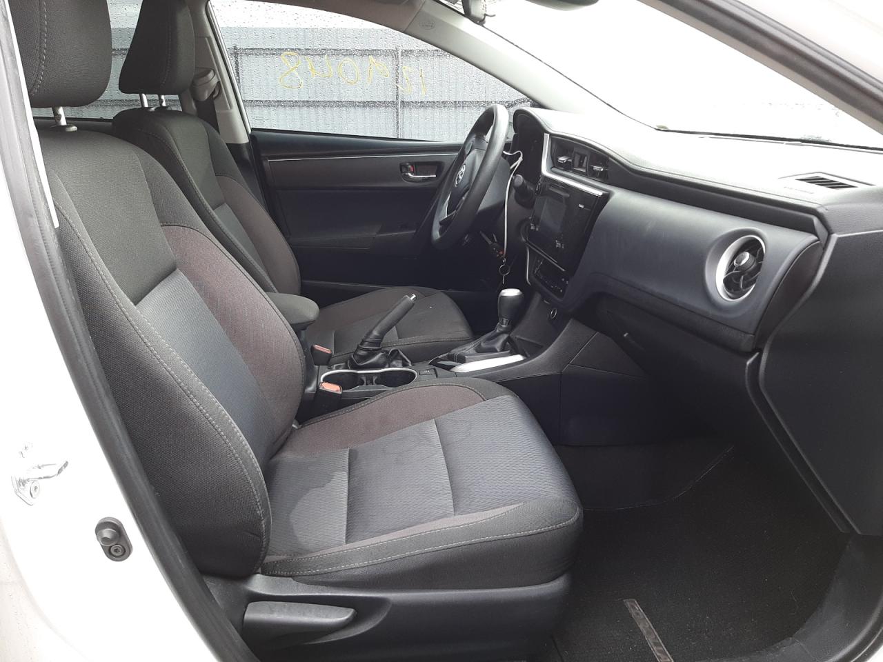Photo 5 from auction – 2017 TOYOTA COROLLA L with VIN 2T1BURHE9HC867111