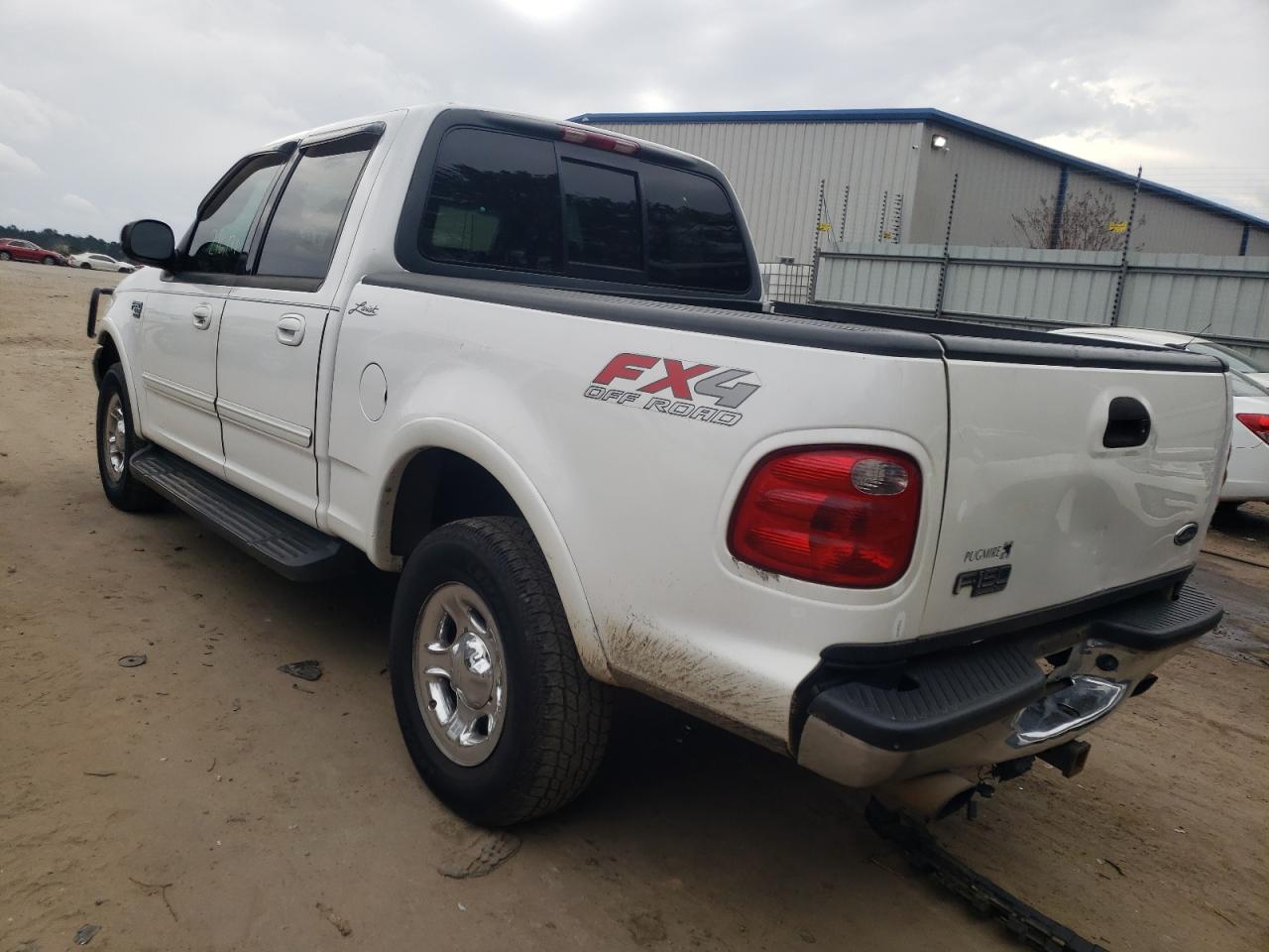 Photo 3 from auction – 2001 FORD F150 SUPER with VIN 1FTRW08W41KE10210