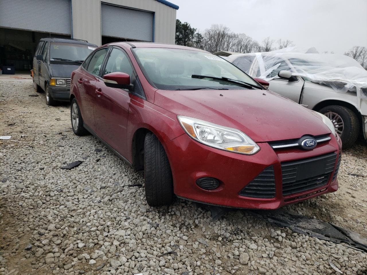 FORD FOCUS SE 2014 con VIN 1FADP3F21EL447391 - Foto de la subasta