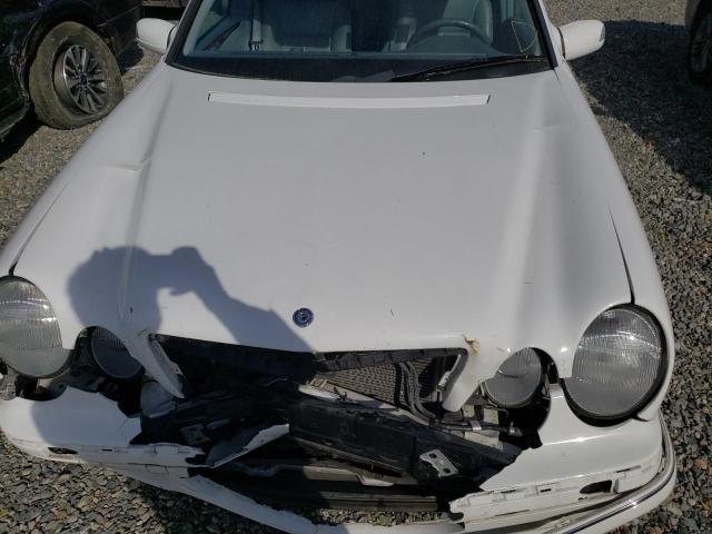 Photo 7 from auction – 2000 MERCEDES-BENZ E 320 4MAT with VIN WDBJH82F2YX028624