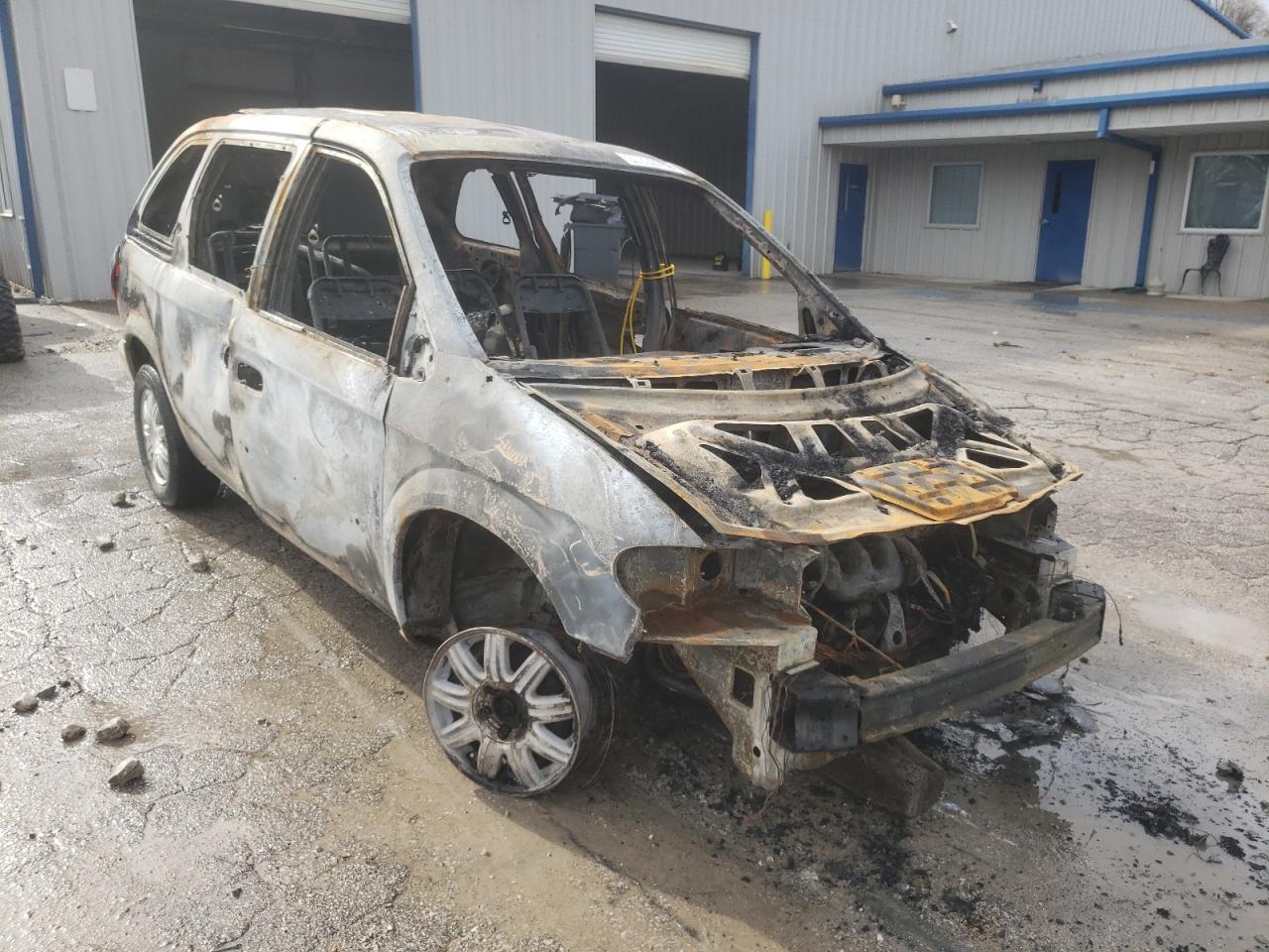 Photo 1 from auction – 2006 CHRYSLER TOWN & COU with VIN 1A4GP45R76B583618