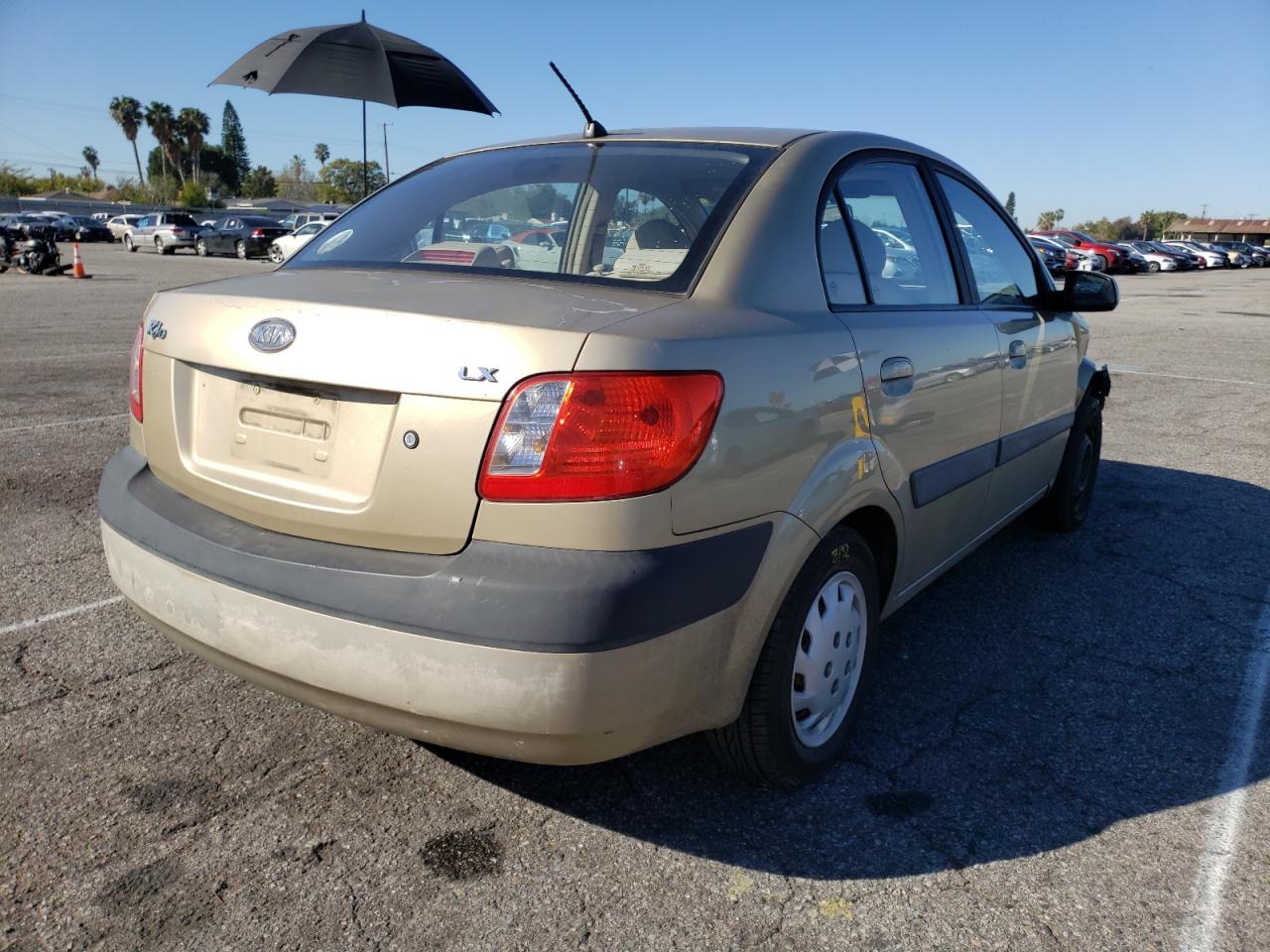Photo 4 from auction – 2006 KIA RIO with VIN KNADE123X66101548