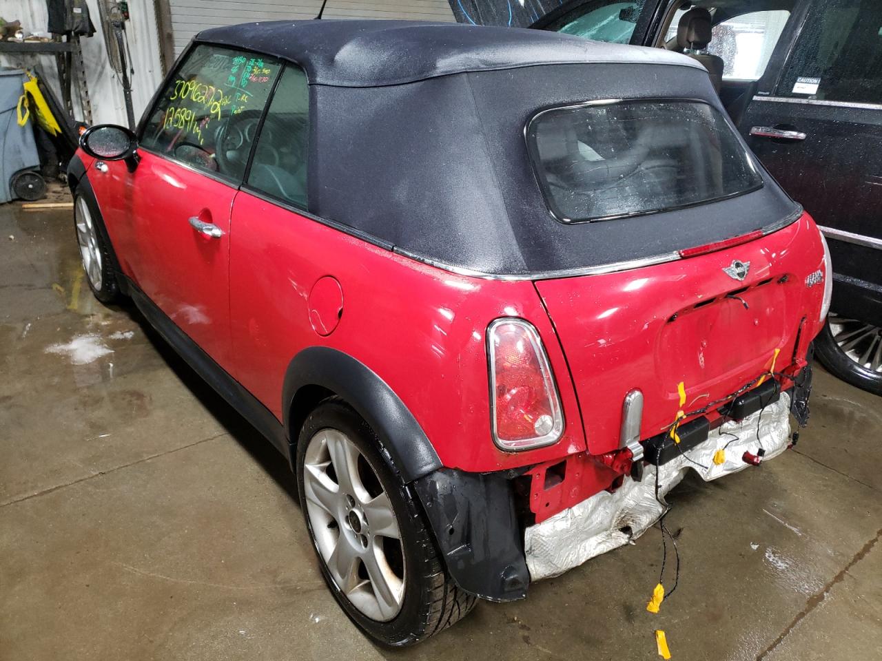 Photo 3 from auction – 2005 MINI COOPER S with VIN WMWRH33505TK56540