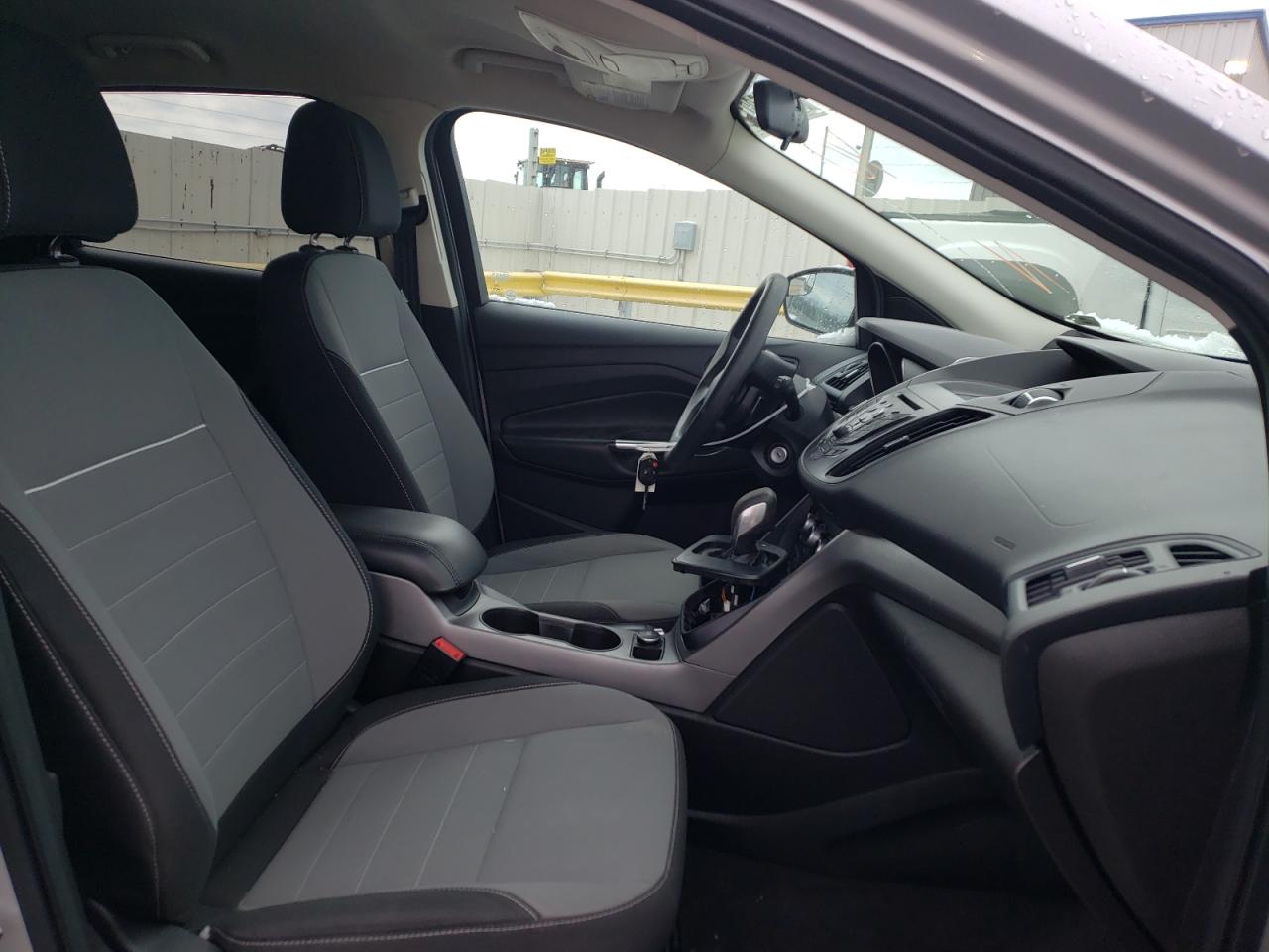 Photo 5 from auction – 2014 FORD ESCAPE SE with VIN 1FMCU0GX6EUC67918