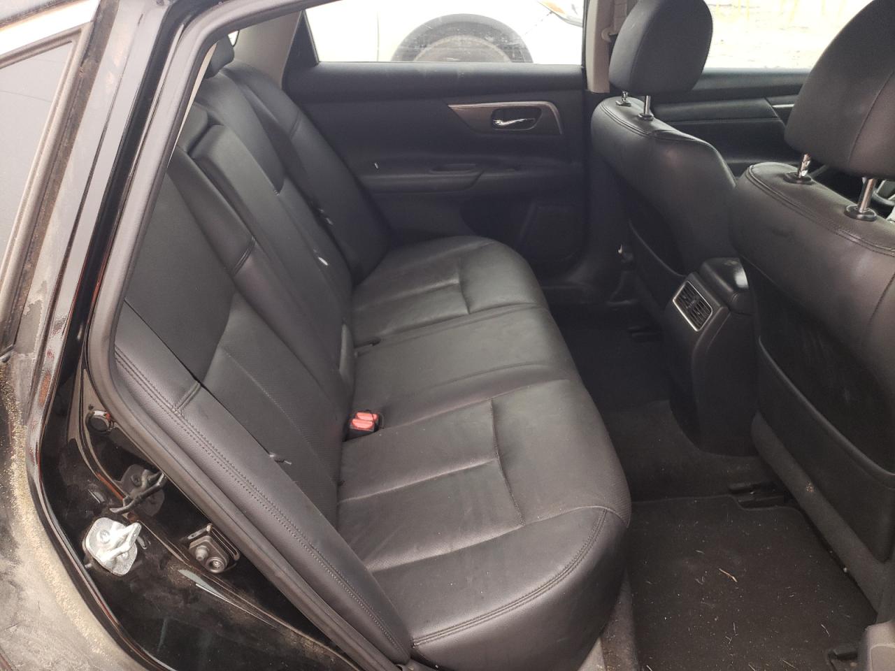 Photo 6 from auction – 2015 NISSAN ALTIMA 2.5 with VIN 1N4AL3AP8FC130923