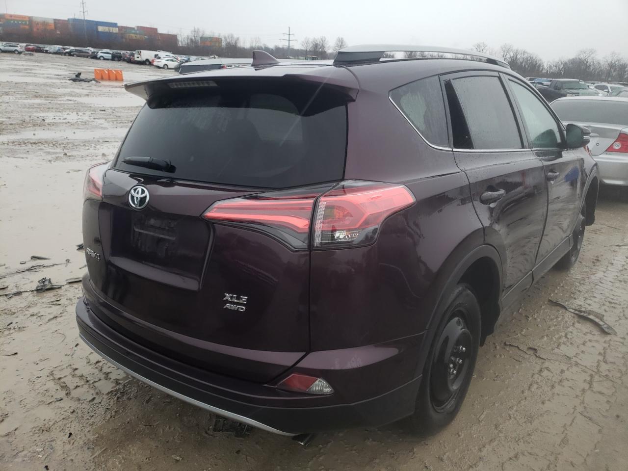 Photo 4 from auction – 2017 TOYOTA RAV 4 with VIN 2T3RFREV5HW691032