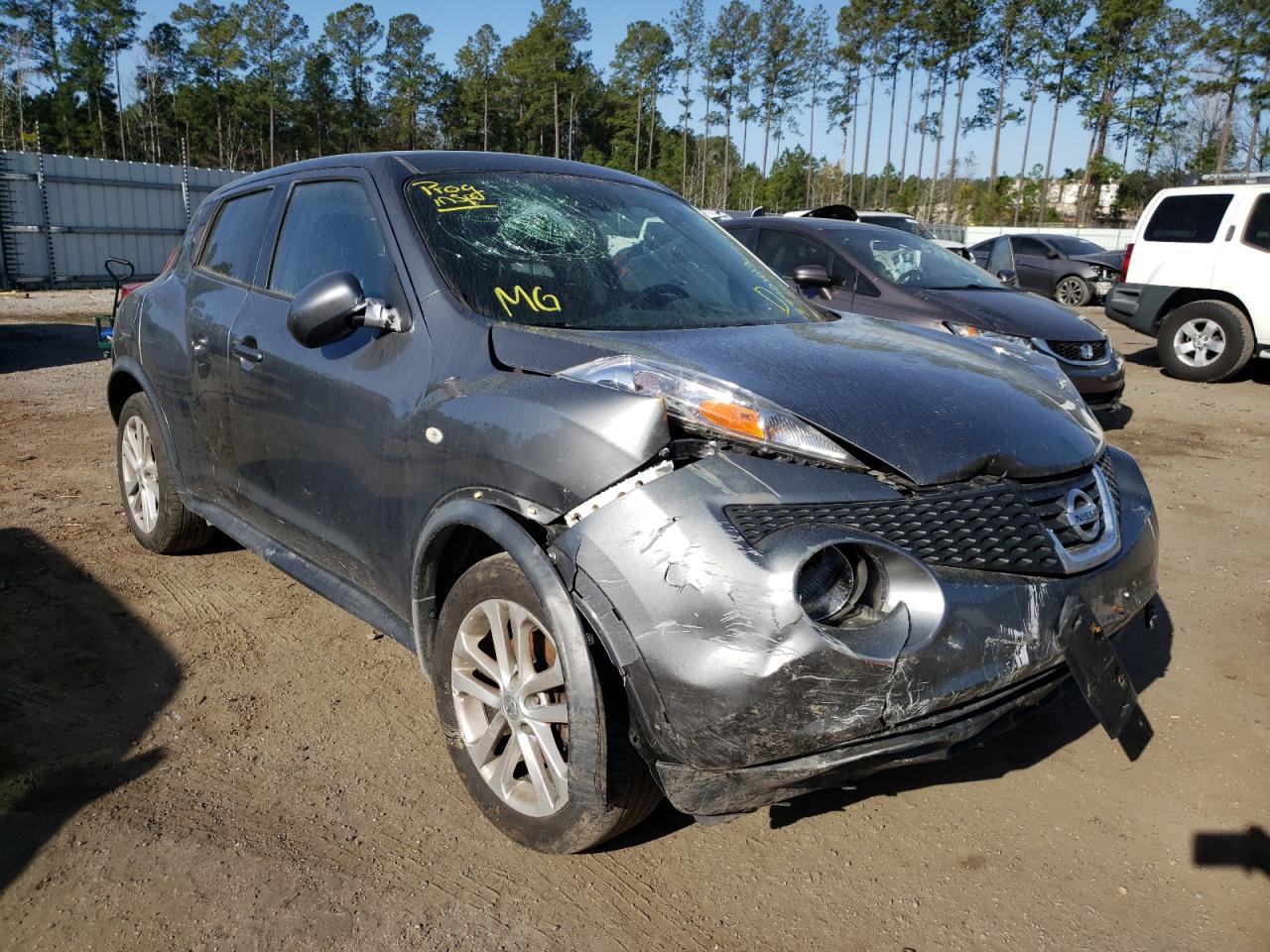 NISSAN JUKE S 2013 with VIN JN8AF5MR2DT211282 - Photo from auction