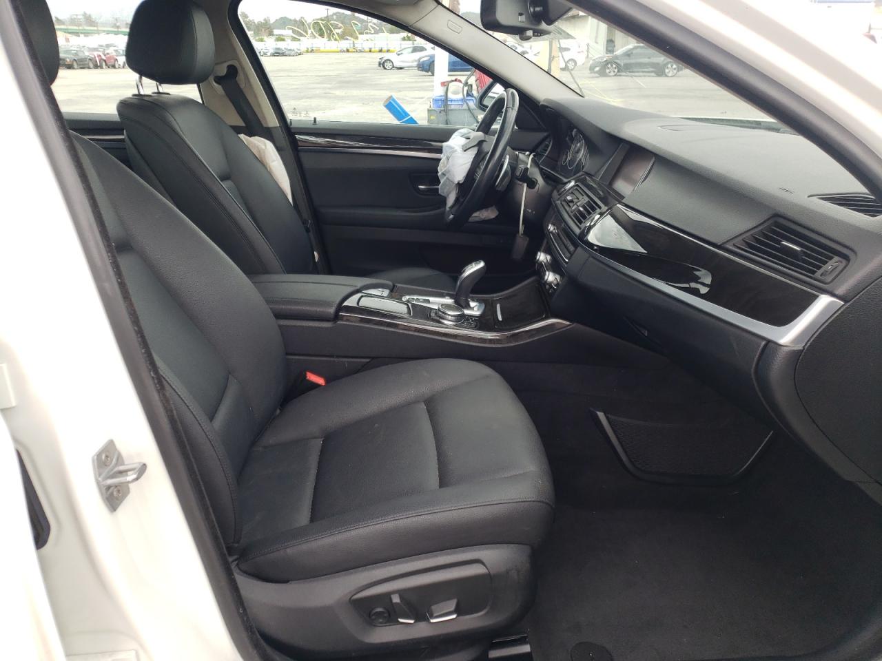 Photo 5 from auction – 2016 BMW 528 I with VIN WBA5A5C57GD528495