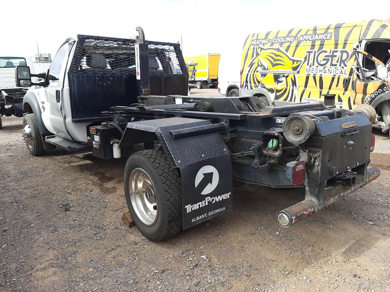 Photo 3 from auction – 2015 FORD F550 SUPER with VIN 1FDUF5HT4FEB62412