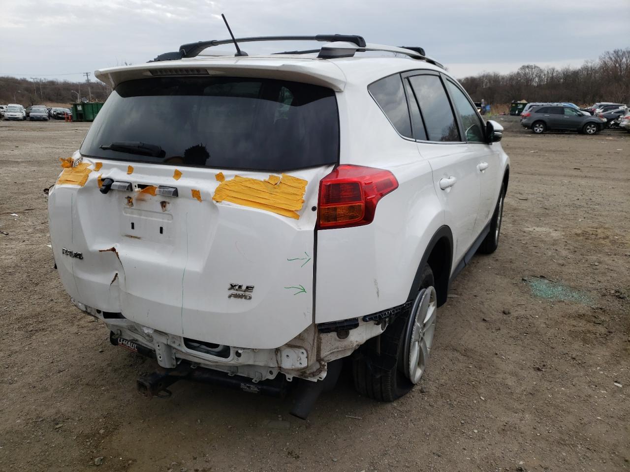 Photo 4 from auction – 2013 TOYOTA RAV4 XLE with VIN 2T3RFREV6DW036338