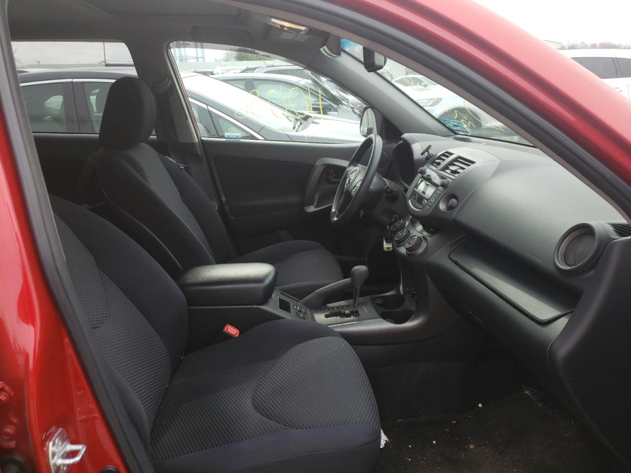 Photo 5 from auction – 2011 TOYOTA RAV4 SPORT with VIN 2T3RF4DV2BW090589