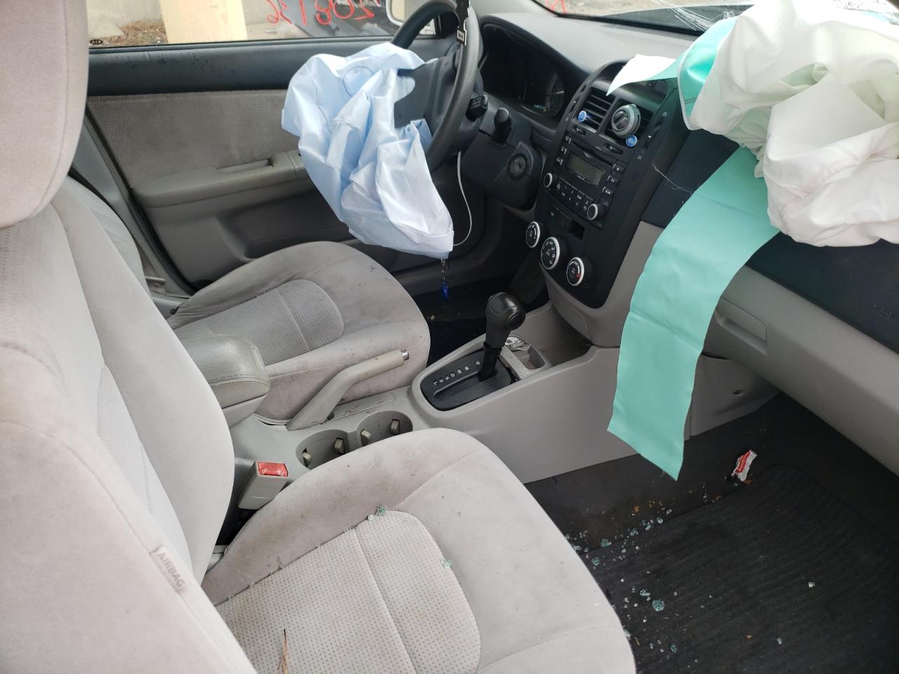 Photo 5 from auction – 2007 KIA SPECTRA EX with VIN KNAFE121175445722