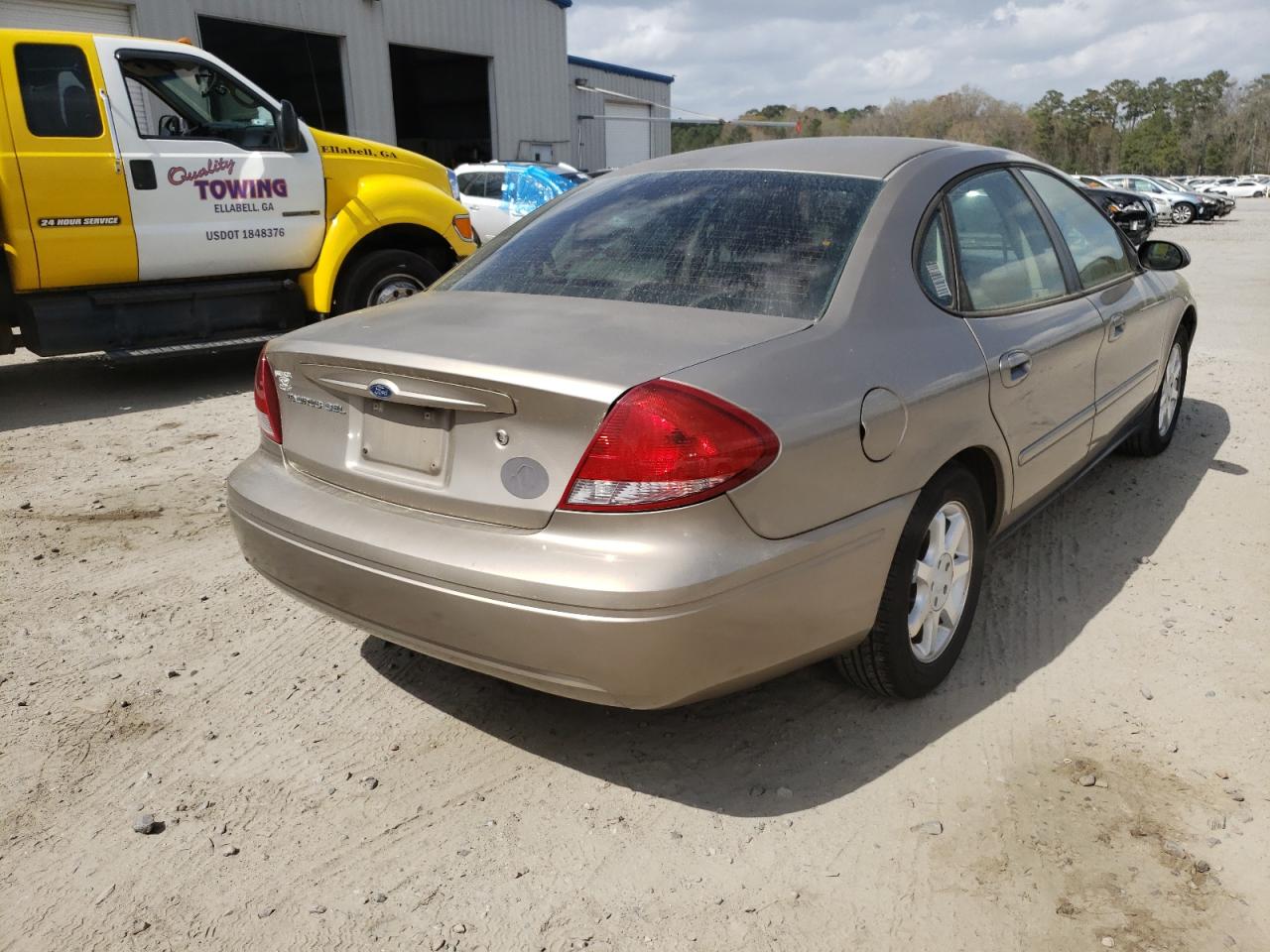 Photo 4 from auction – 2006 FORD TAURUS SEL with VIN 1FAFP56UX6A164068