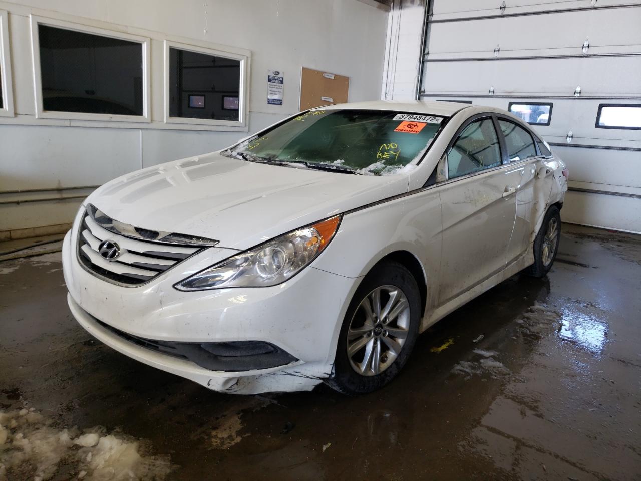 Photo 2 from auction – 2014 HYUNDAI SONATA GLS with VIN 5NPEB4AC2EH920755