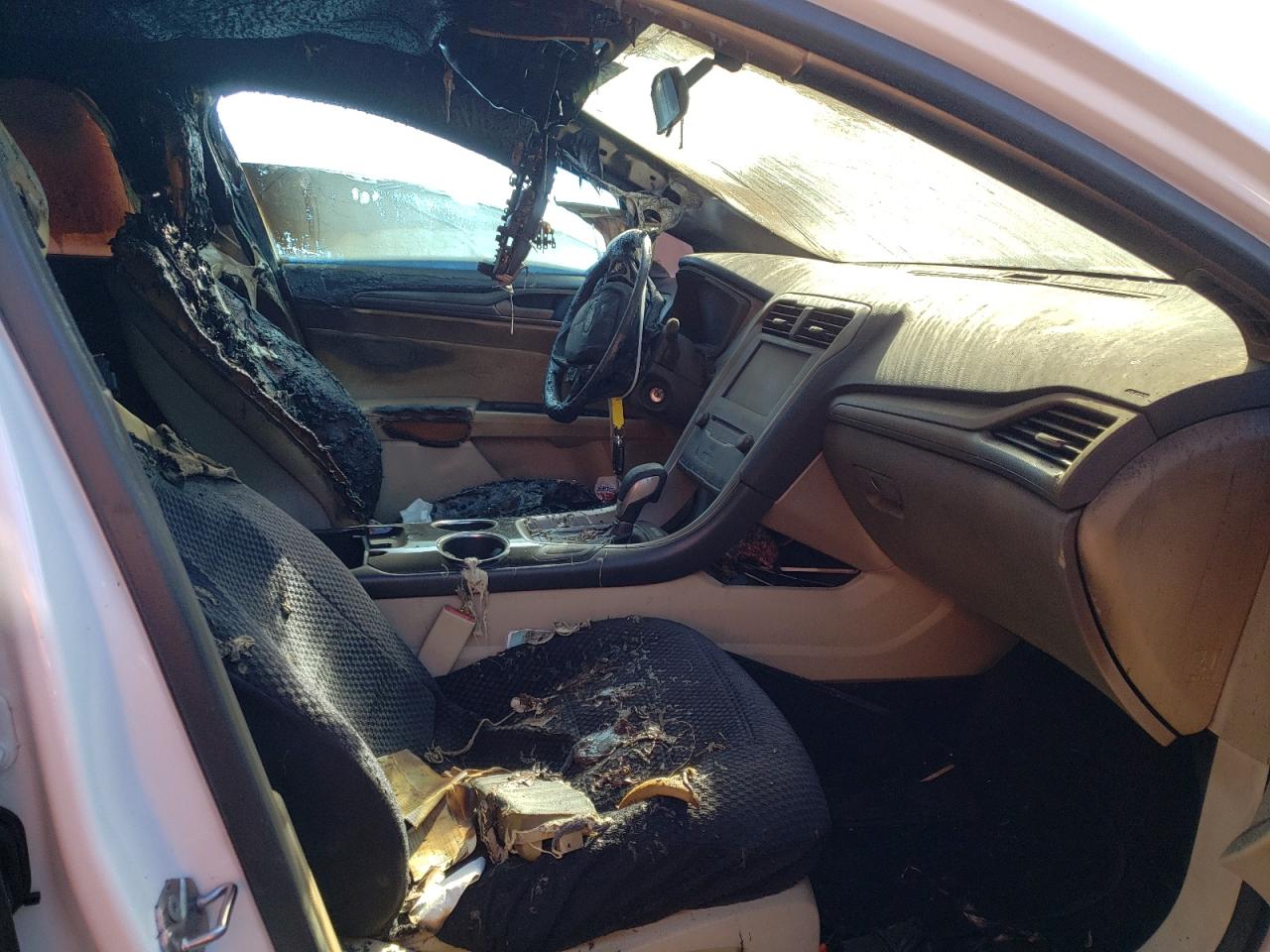 Photo 5 from auction – 2013 FORD FUSION SE with VIN 3FA6P0H73DR296943