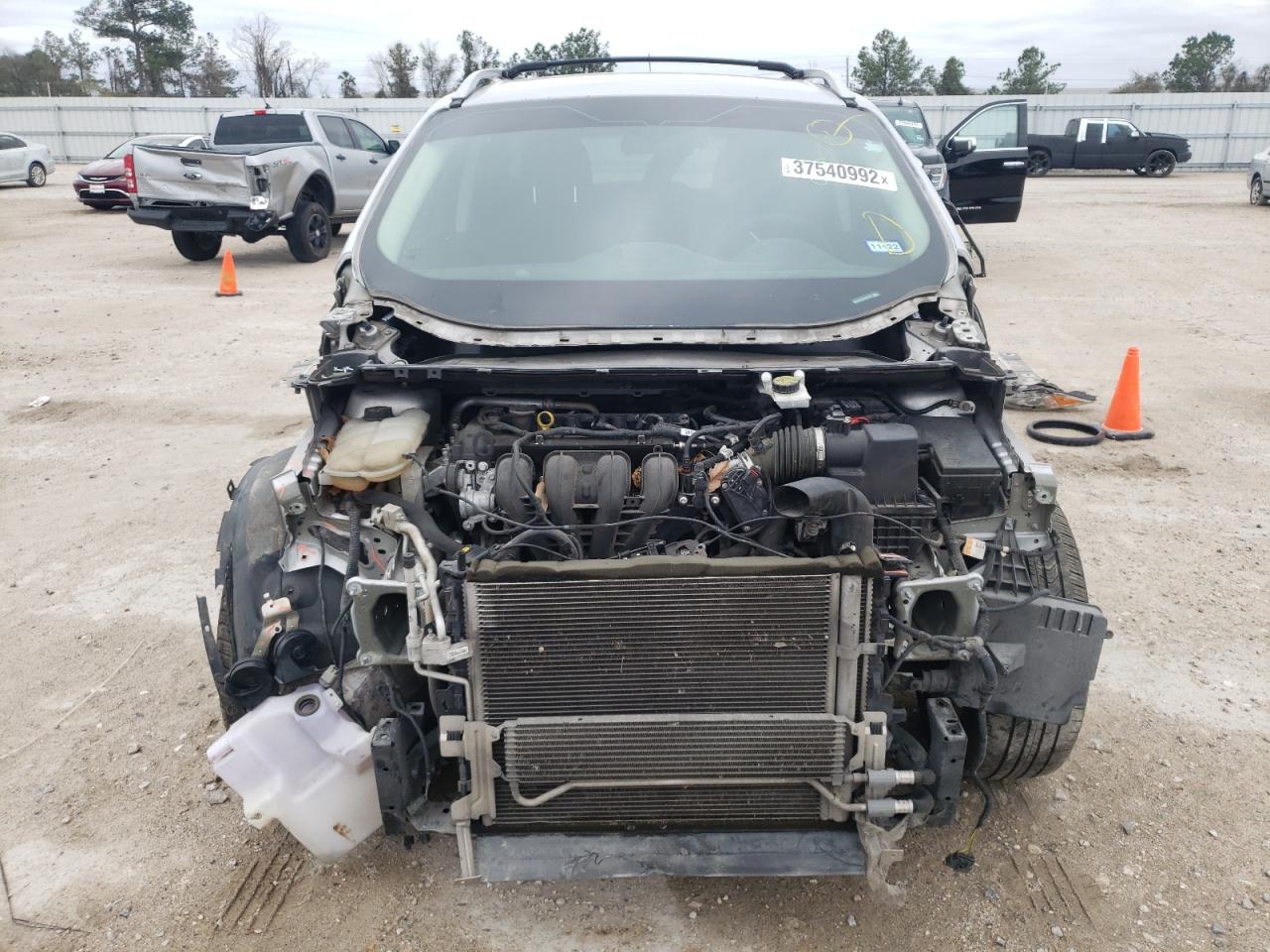 Photo 9 from auction – 2014 FORD ESCAPE S with VIN 1FMCU0F70EUB99472