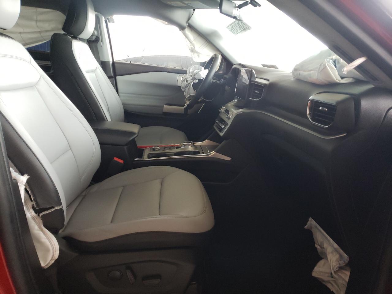 Photo 5 from auction – 2021 FORD EXPLORER X with VIN 1FMSK8DHXMGA36725