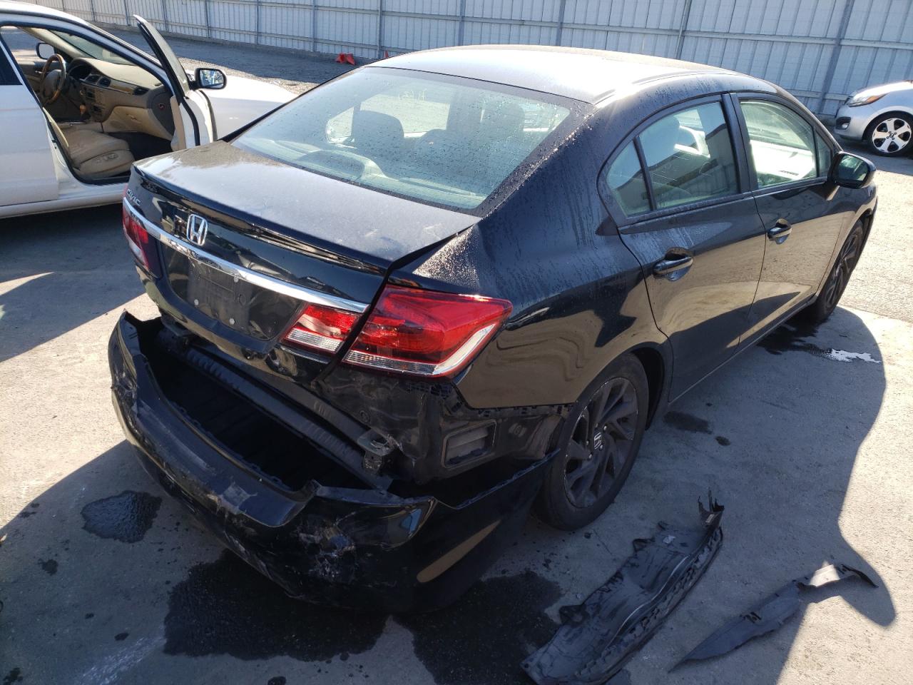 Photo 4 from auction – 2015 HONDA CIVIC LX with VIN 19XFB2F57FE207228