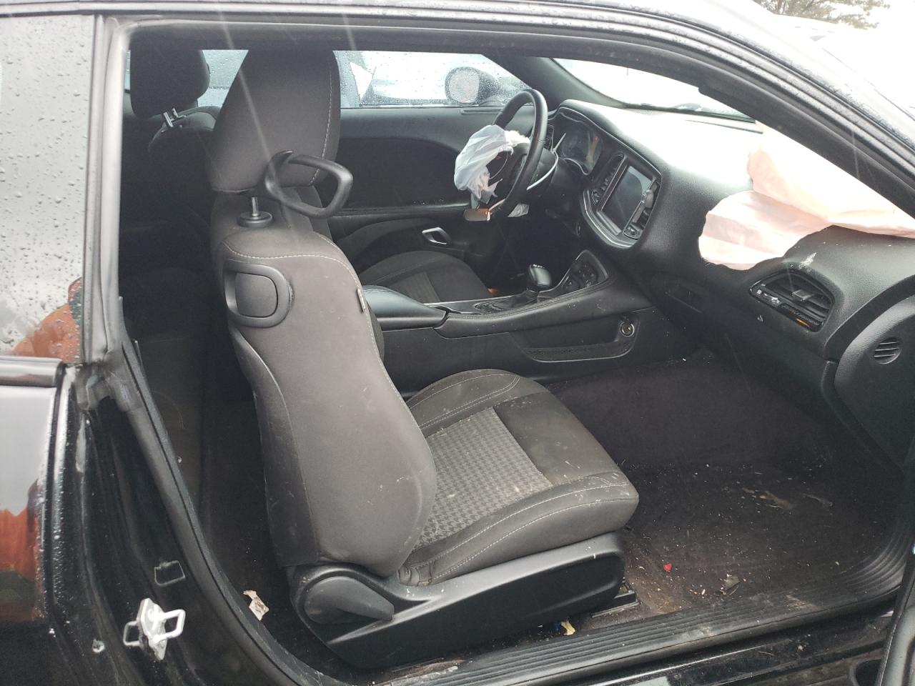 Photo 5 from auction – 2018 DODGE CHALLENGER with VIN 2C3CDZAG7JH175302