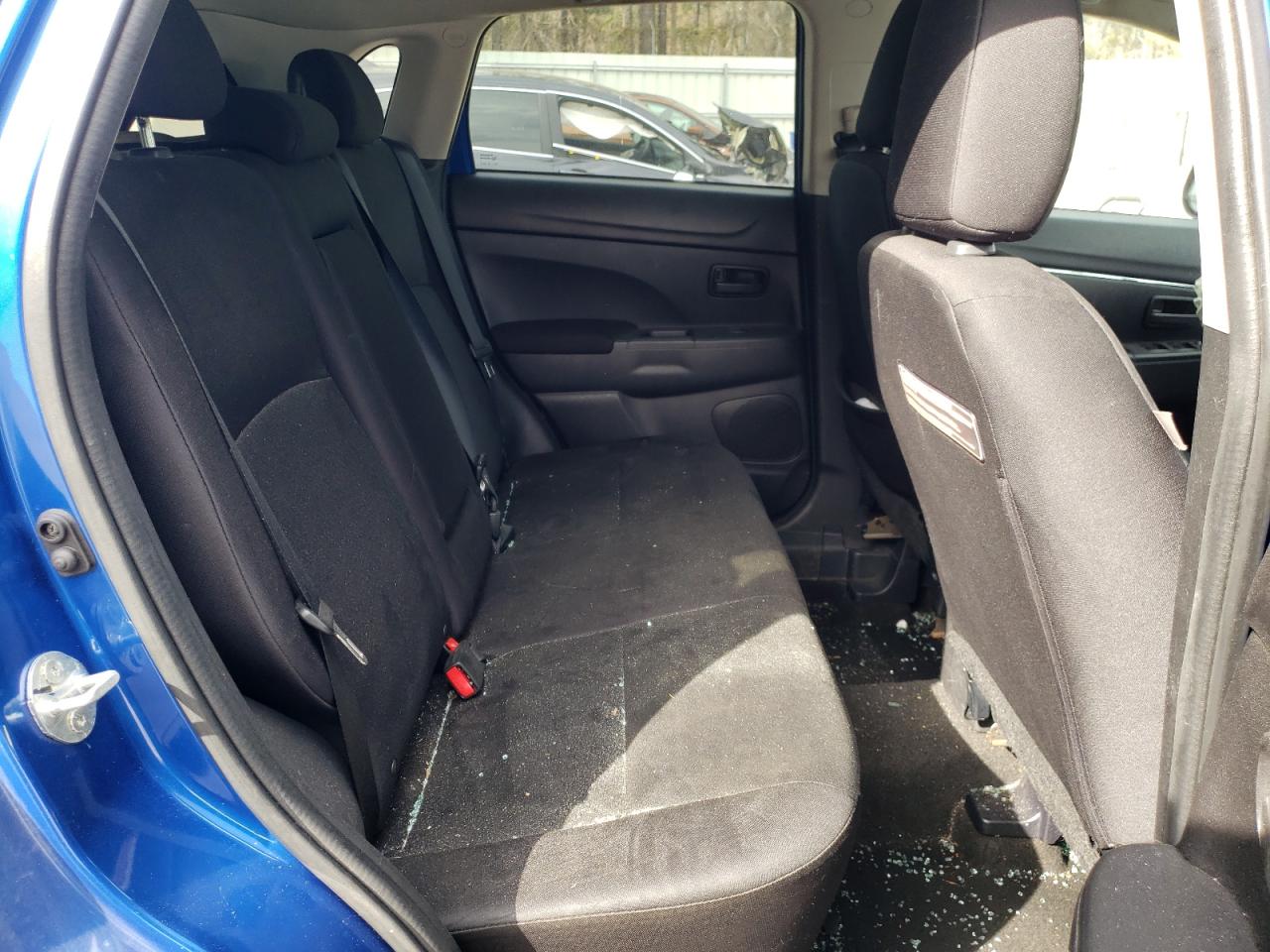 Photo 6 from auction – 2015 MITSUBISHI OUTLANDER with VIN 4A4AP3AU1FE054043