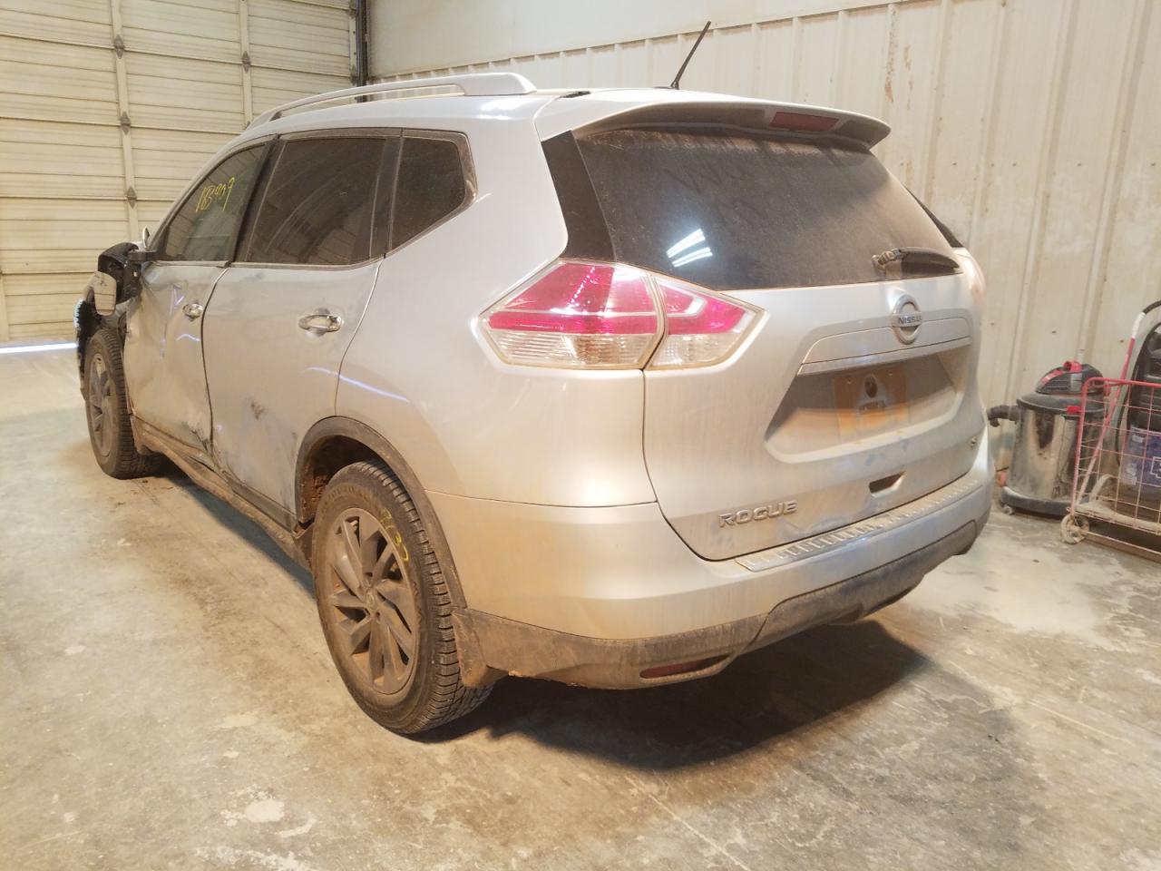 Photo 3 from auction – 2016 NISSAN ROGUE S with VIN KNMAT2MT0GP686747