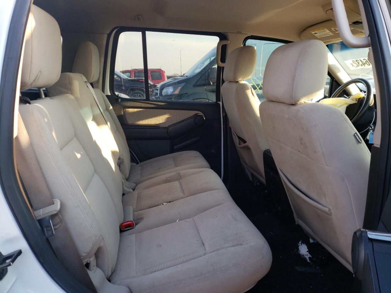 Photo 6 from auction – 2008 FORD EXPLORER X with VIN 1FMEU73818UA88755
