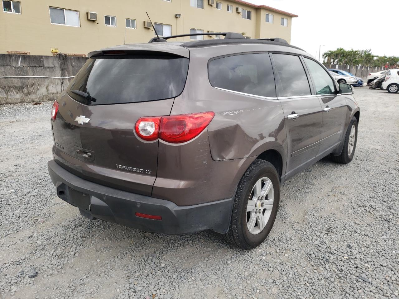 Photo 4 from auction – 2009 CHEVROLET TRAVERSE L with VIN 1GNER23D09S176707